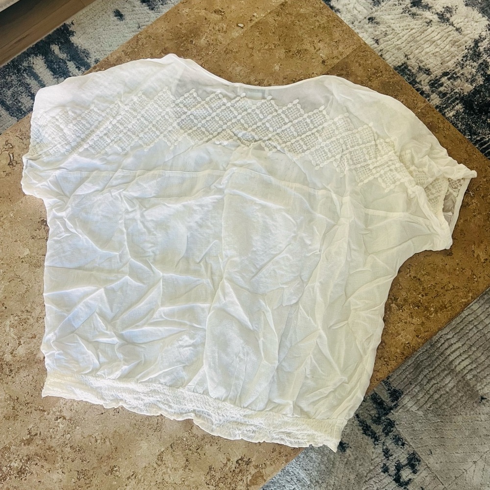 Lucky Brand Off White Crop Blouse with Textured Lace and Embroidery Size L - Picture 6 of 8